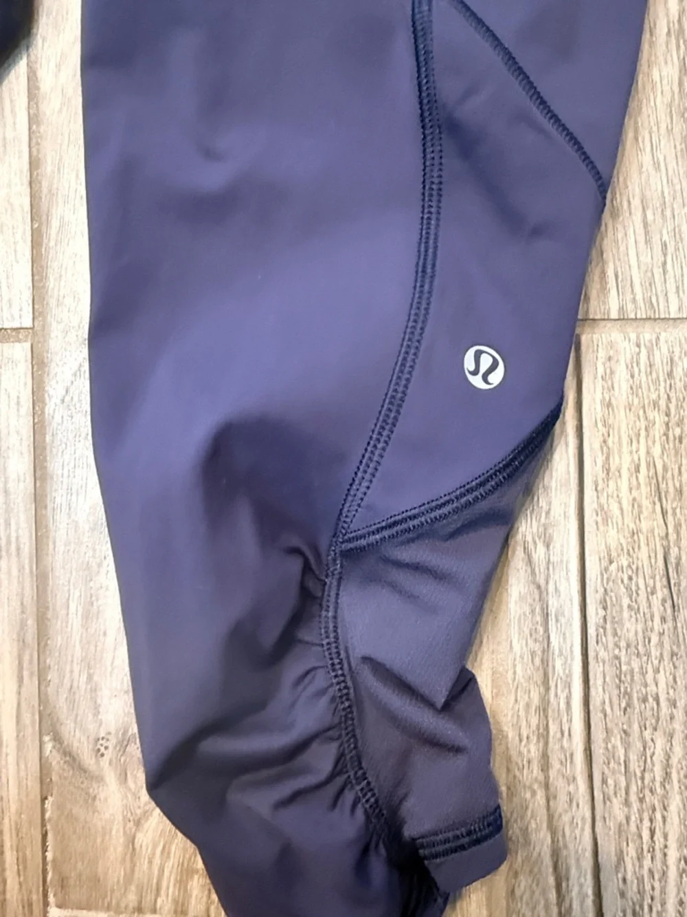 Lululemon Run A‎ Marathon Crop Blue & white stripe Leggings Low Rise size 6 Y2K